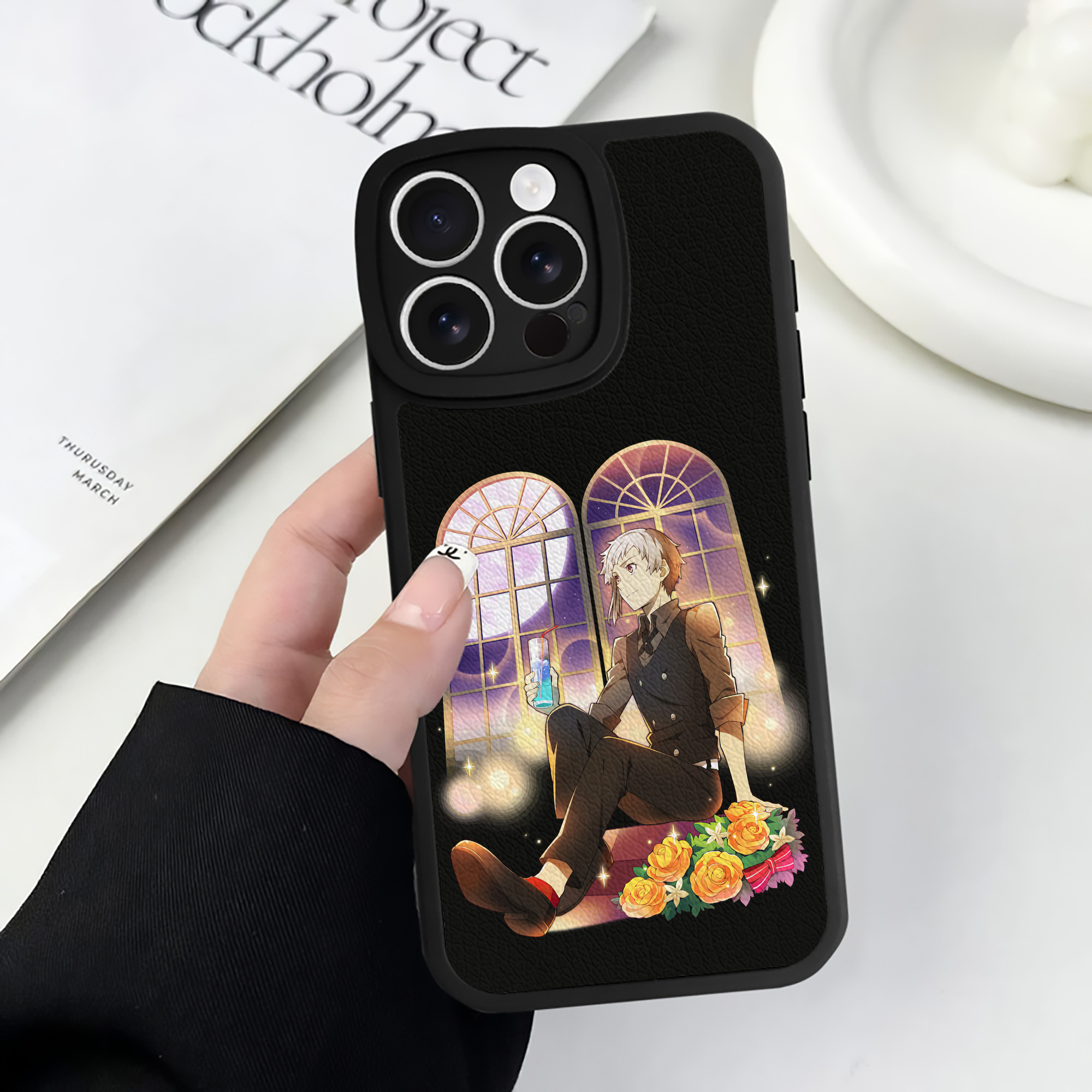 （画像用） 文豪ストレイドッグス Bungo Stray Dogs 【iPhone 16シリーズ対応】シリコンスマホケース（レザー調） 材質：シリコン